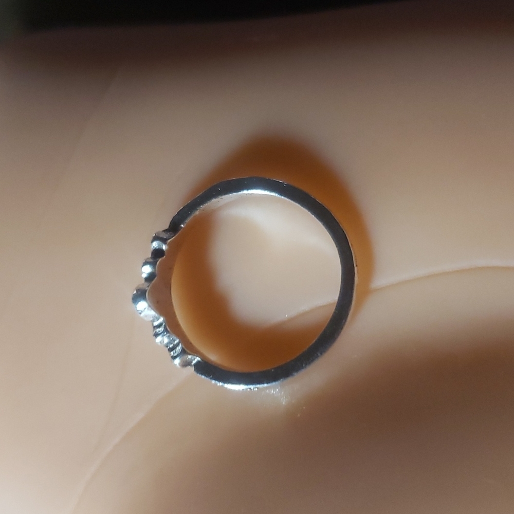 BRAND NEW RING SIZE 5 - Picture 2 of 2